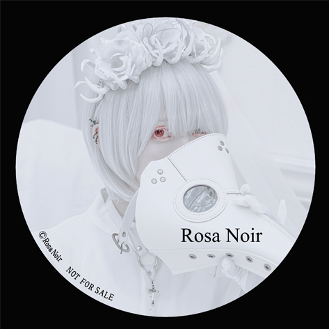 十字架ピアス or 十字架ネックレスどちらか購入特典<br>Rosa Noirオリジナルステッカー！スマホにも貼れるサイズです(約6.5cm円形)