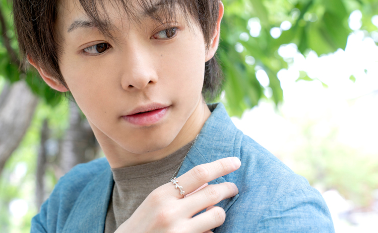 クロスネックレス